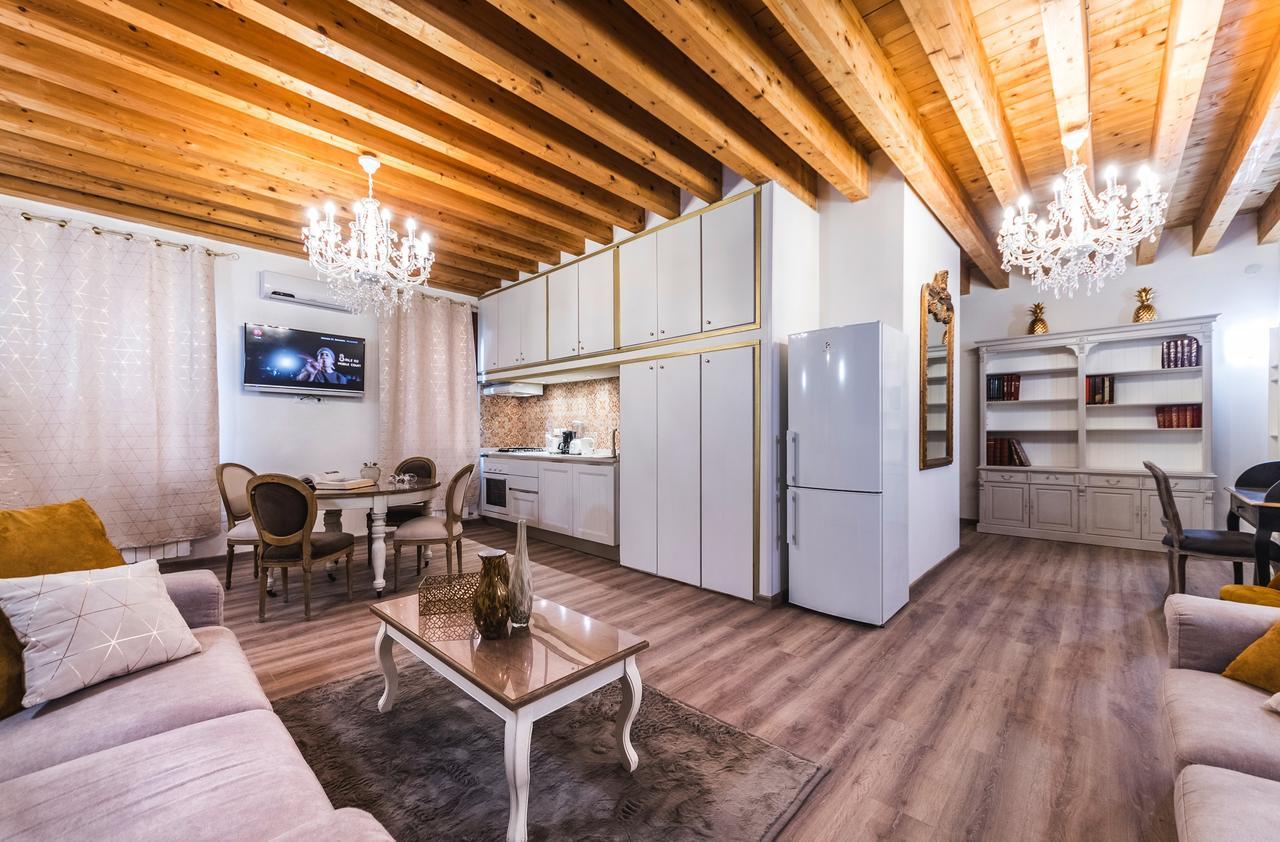 Ca' Teatro Vecchio Apartment Venice Ngoại thất bức ảnh